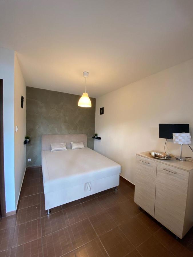 Smeraldo Villa Siófok Buitenkant foto