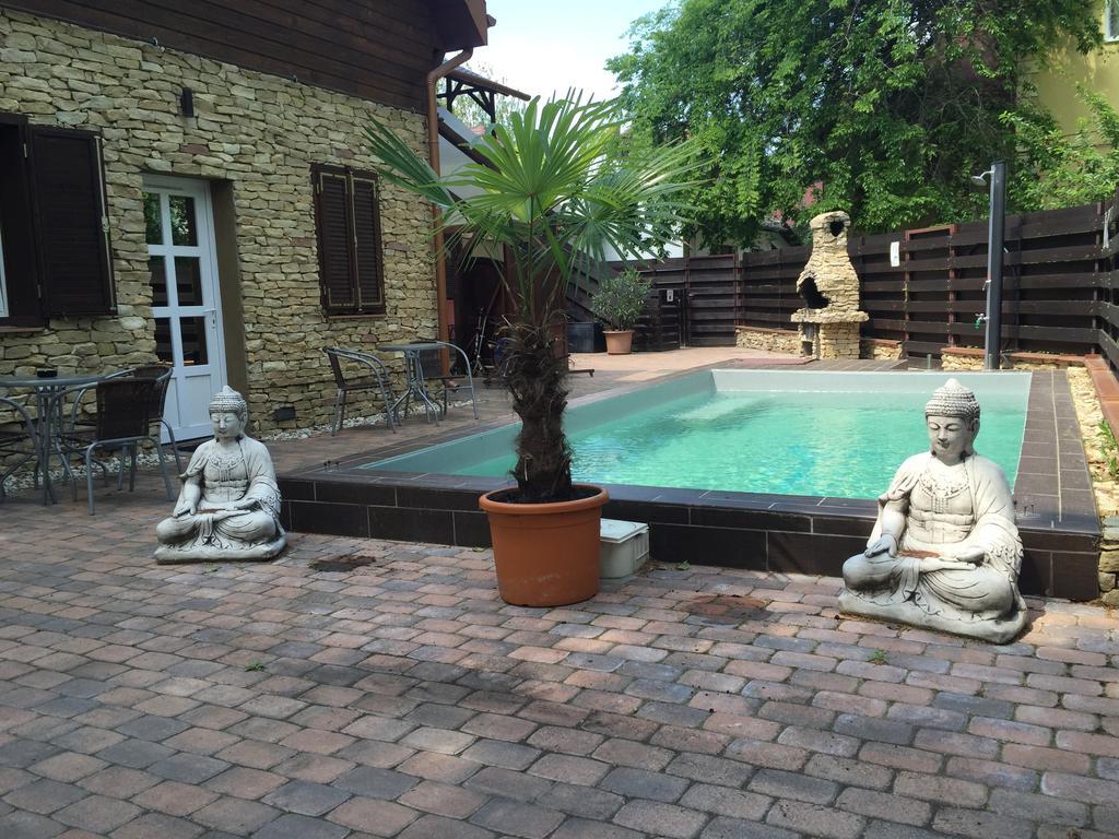 Smeraldo Villa Siófok Buitenkant foto